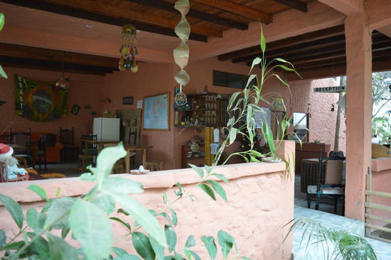 Das ist die gemütliche Reci mit grosszügiger Frühstückslounge. Das Frühstück ist in den 20 Dollars inbegriffen, wie lange gilt das noch frag ich mich