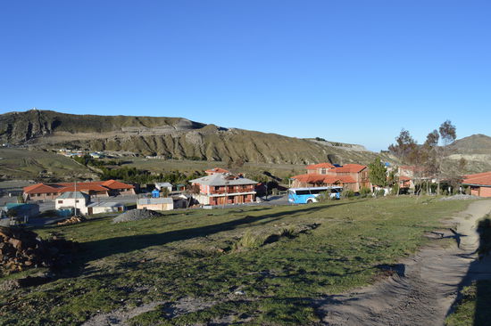 das kleine Dorf Quilotoa