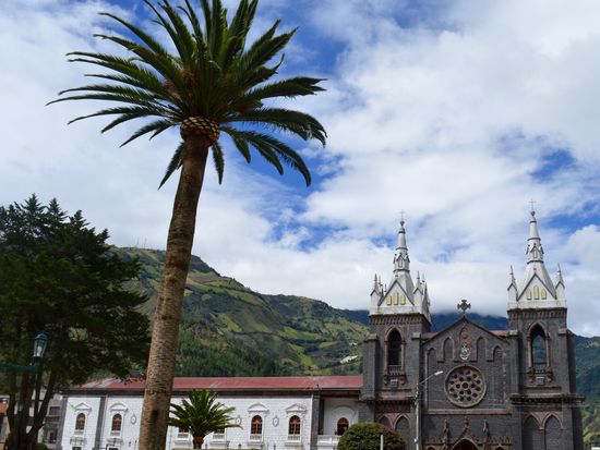 Virgen de Agua Santa