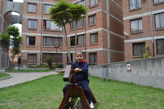  das ist Valery HAYO , wie sie mir erklärt, 6 Jahre . Sie ist meine Sprachlehrerin