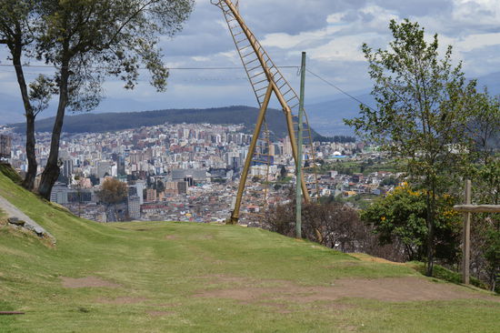 der Aussichtshügel Panecillo