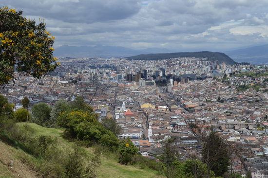 die Riesen Ausdehnung von Quito, Nord gen Süd