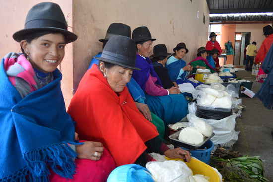 Farbe ist Trumpf, Ziegenkäse gekostet, muy bien