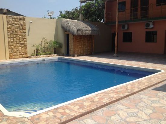 Das ist es , bin mucho satisfecho, sofort in den pool, 15€ f d Nacht, kann man nicht meckern