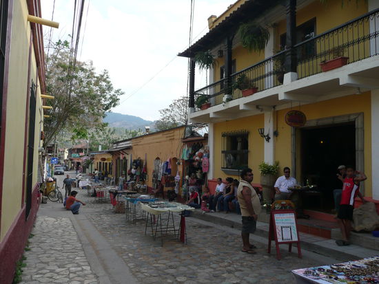 die kleinen Marktstaende