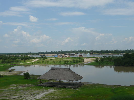 Auf dem Weg durch Padre Cocha zur Pilpintuwasi Butterfly Farm