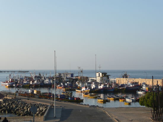 Der Hafen von Caldera