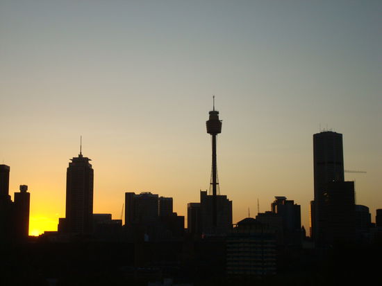 Aussicht vom Dach unseres Hostals auf die Stadt bei Sonnenuntergang