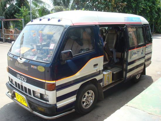 6 Stunden mit 12 Leuten in diesem Klo