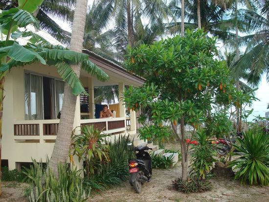 Unsere kleine Huette mit blick aufs Meer
(im Hintergrund sieht man es ganz leicht)