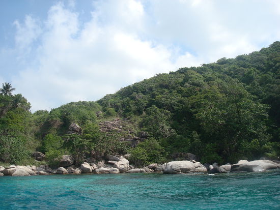Einer der Schnorrchelplaetze, mit wunderschoenem klarem Wasser