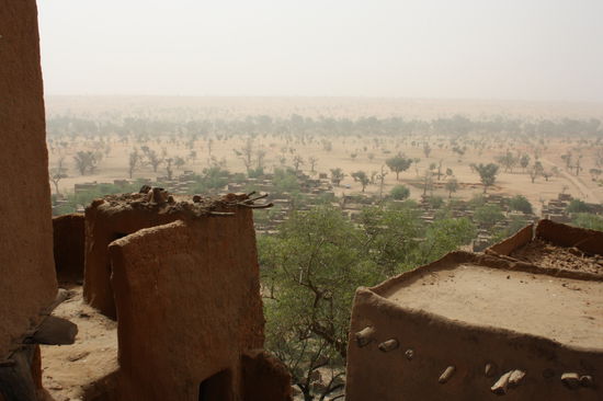 in äußerst imposanter Umgebung