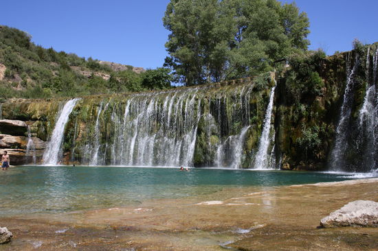 Salto de Bierge -ein ca.10m hoher Wasserfall