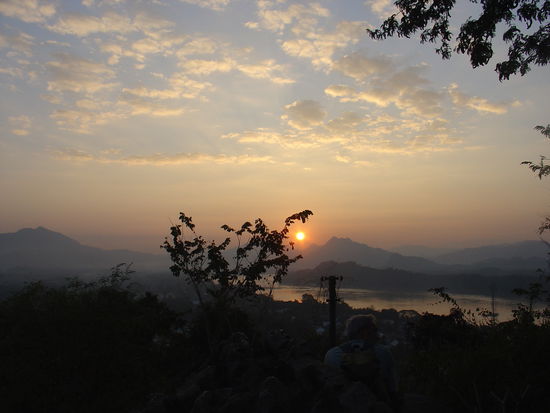Sonnenuntergang ueber dem Mekong-River.