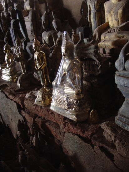 Buddah im Plastik verpackt...