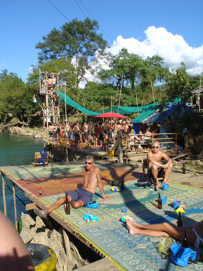 Und um 13.00 schon wieder alle am Bier trinken.