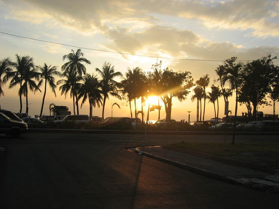 Ankunft in Manila (Manila Bay)