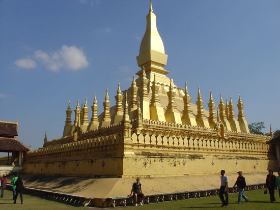 Noch ein Bild mit mir,(sitzend) damit man die Groesse auch richtig erkennt.