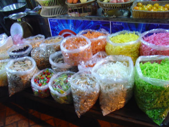 Lao-Suessigkeiten auf dem "Dark Market".