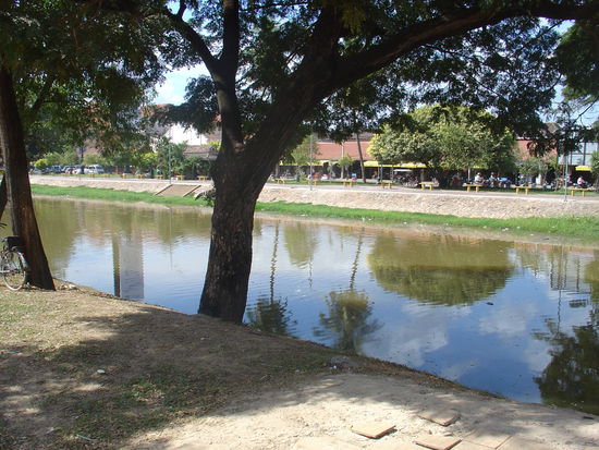 Fluss von Siem Reap (sieht so eigentlich ganz friedlich aus).