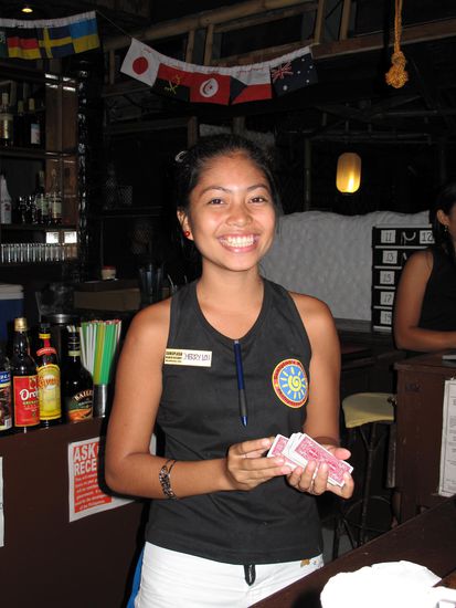 Cherry-Lou... eine der sehr netten aufgestellten Bargirls.