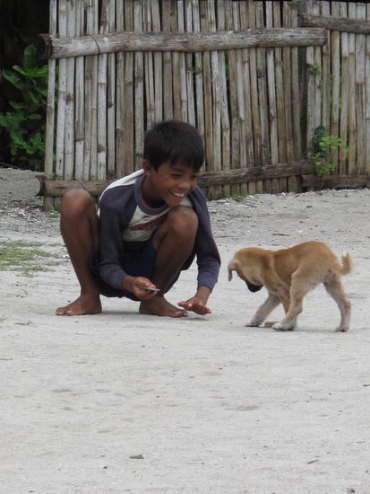 Und ein Philippino-Junge... auch er war immer zufrieden.