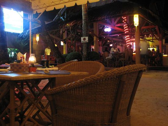 Eine der Beachbars, die meistens gute Musik spielten...