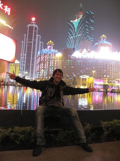 Daeni war auch sichtlich begeistert und fasaziniert von den unzaehligen Lichtern....