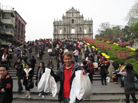 "St. Pauls" Ruinen.... und unsere Einkaeufe 