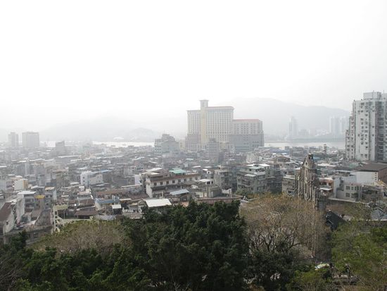 Die Aussicht ueber Macau... ein aehnliches Foto habe ich schon im ersten Reisebericht.