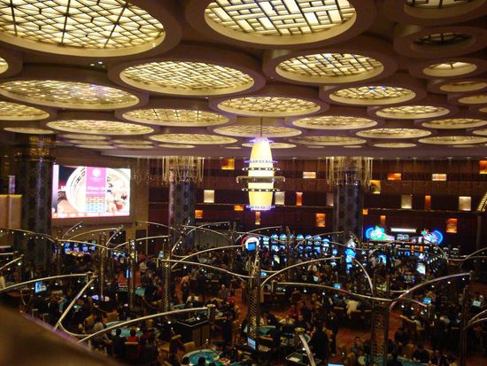 Letztes Bild in Macau, aufgenommen von Daeni mit meiner neuen Kamera, waehrend ich am Zocken war. (naturelich war es auch hier verboten, Fotos zu machen)