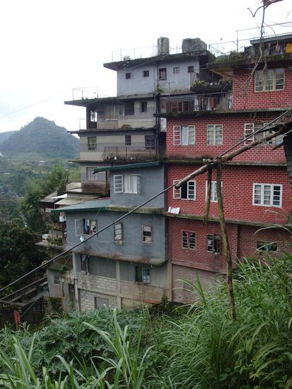 Foto auf meiner kurzen Banaue-Besichtigung... so sahen die Haueser hier ungefaehr aus !