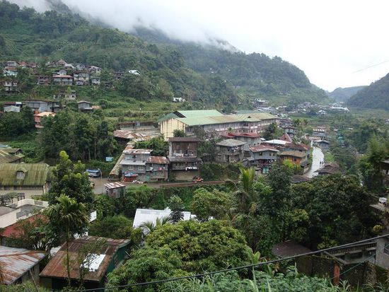 Die Stadt Banaue, vom Balkon des Greenview Guesthouse.
