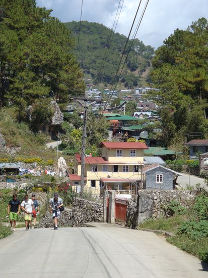 Segada im Hintergrund und die vier Australier... (links)