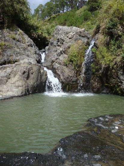 Und der wirklich kleine Wasserfall...