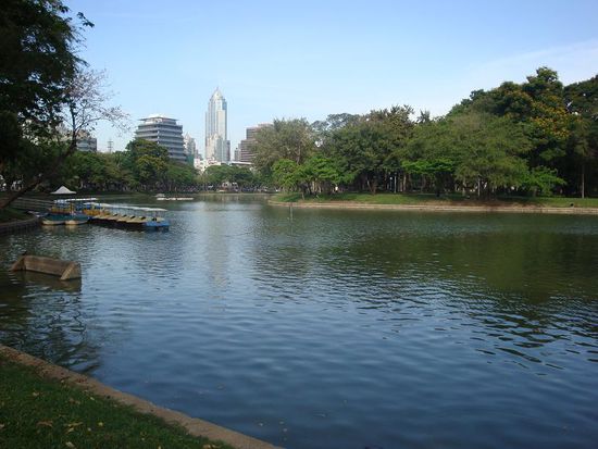 Der Lumphini-Park... der richtige Ort um ein wenig vom Verkehr der Stadt zu fluechten.