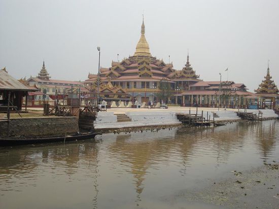 Die "Phaung Daw Oo" Pagode...