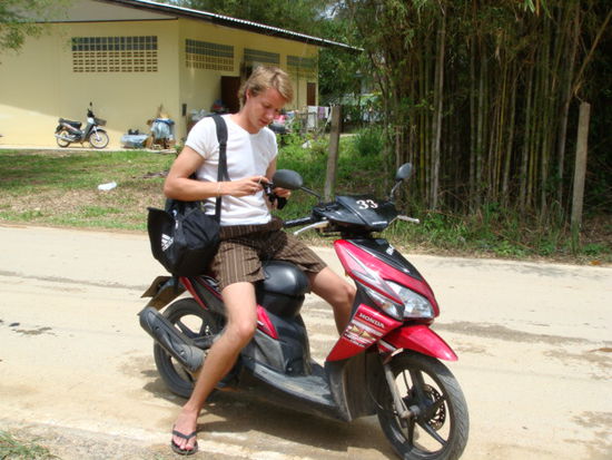 Ich auf meinem Scooter...