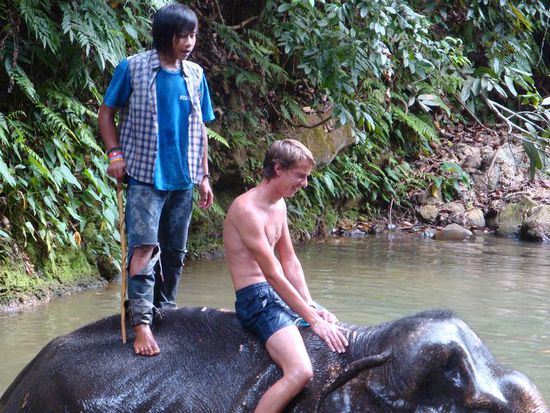 Und hier noch ein weiteres Foto... ich hatte schon Spass, aber nur ungefaehr 2 Minuten !