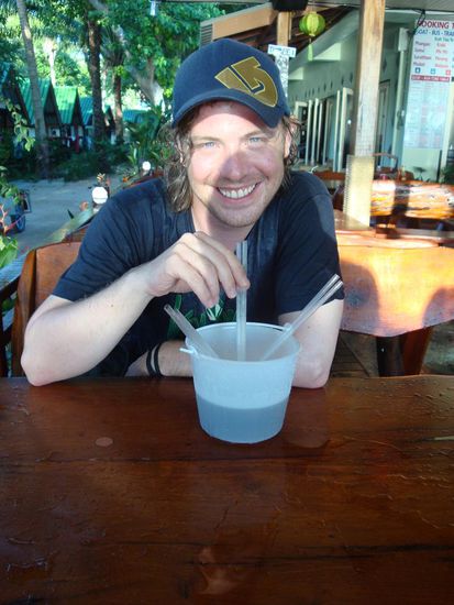 Alain auch total Nass... mit unserem "Bucket" !