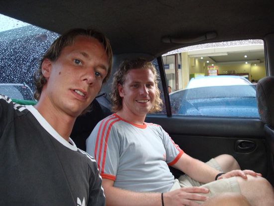 Ankunft in Indonesien... unsere erste Taxifahrt.