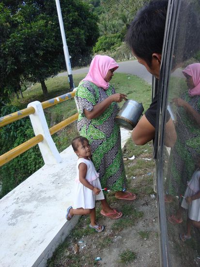Kurzer Tankstopp waehrend der Fahrt...