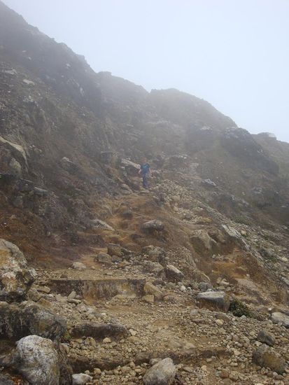 So sah der Weg nach unten aus... immer noch war die Sicht nicht ganz klar, aber es machte trotzdem total Spass.