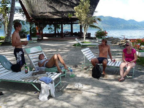 Hier hatte es sogar Liegestuehle...