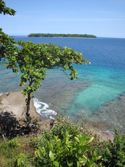 Dies war die Aussicht von "Sikuai-Island" auf eine naheliegende andere Insel... schoen oder ?