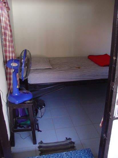 Mein Zimmer fuer unglaubliche 120 Bath.