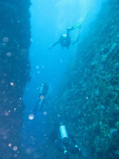 Alain, Simon und ich am "Batu Balong" Tauchspot... eines der Fotos von Jennifer.
