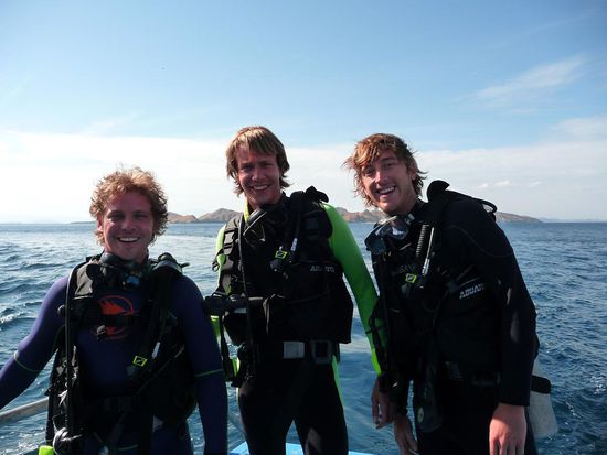 Ein perfektes Team, "ready" zum Tauchen.