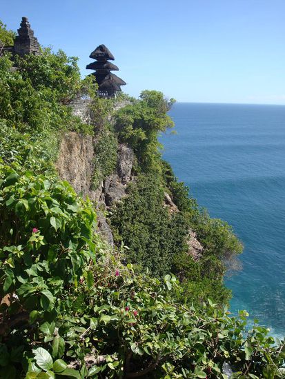 Der Tempel befindet sich direkt am Rande einer hohen Klippe... leider konnte man aber nicht ganz ran.
