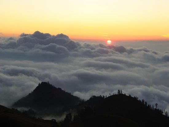 Cool oder, ueber denn Wolken auf 2600 M Hoehe... ein unvergessliches Erlebnis !